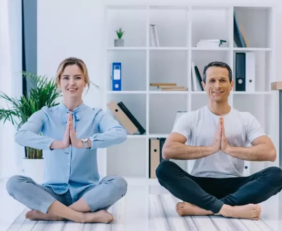 HRTRENDS_Yoga_oficina_2